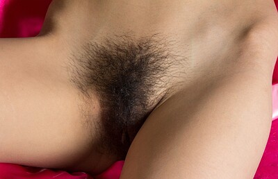 Luna Monroe in Hairy chick Luna Monroe enjoys issuing invitations from We Are Hairy
