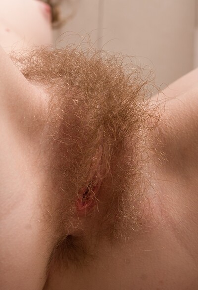 Amber S in Amber S is a sexy naked sports loving girl from We Are Hairy