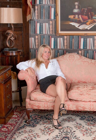 Elle MacQueen in Elle MacQueen strips naked in her private study from We Are Hairy