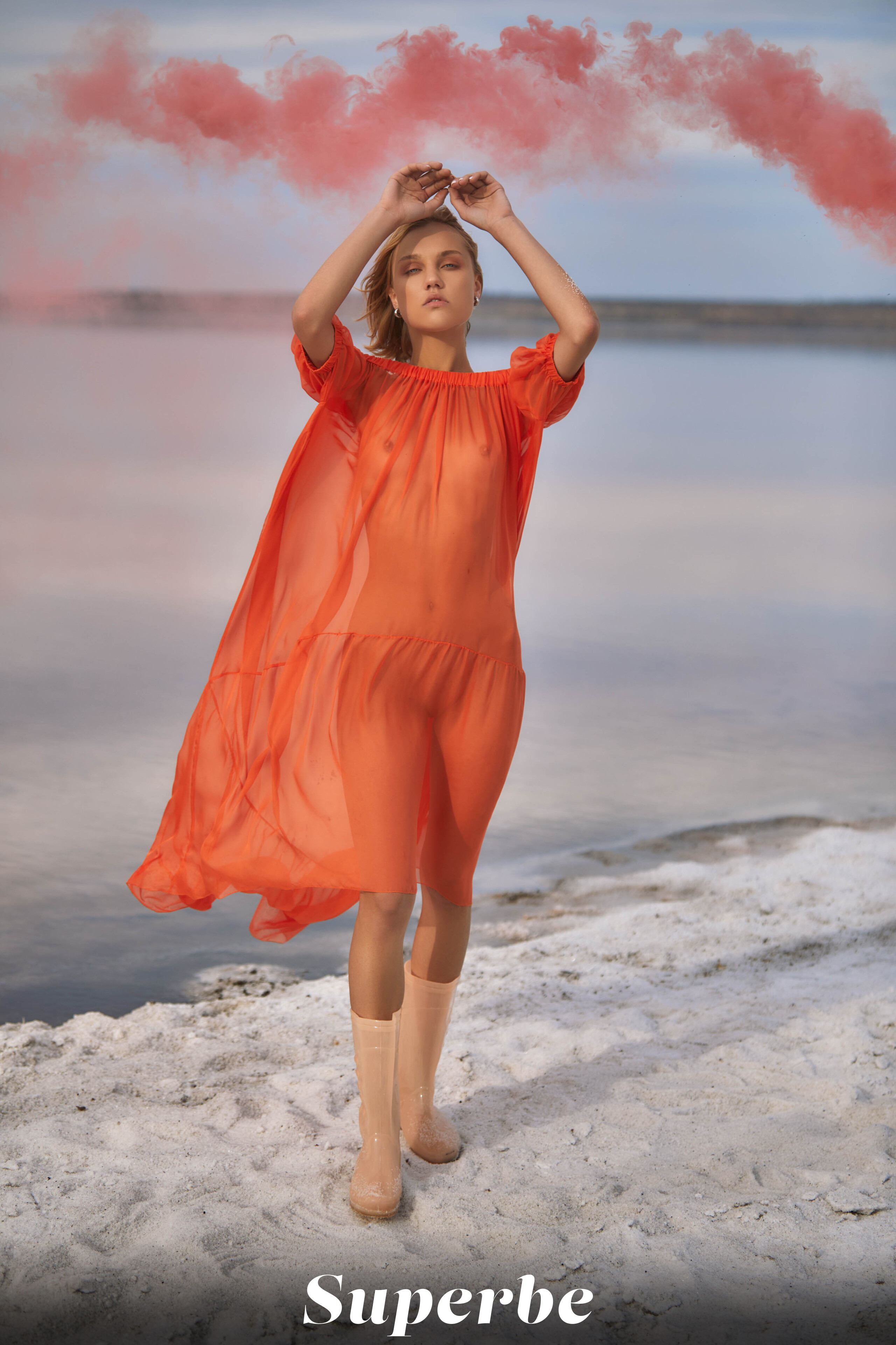 Hannah Ray in Superbe set Dead Sea Poems