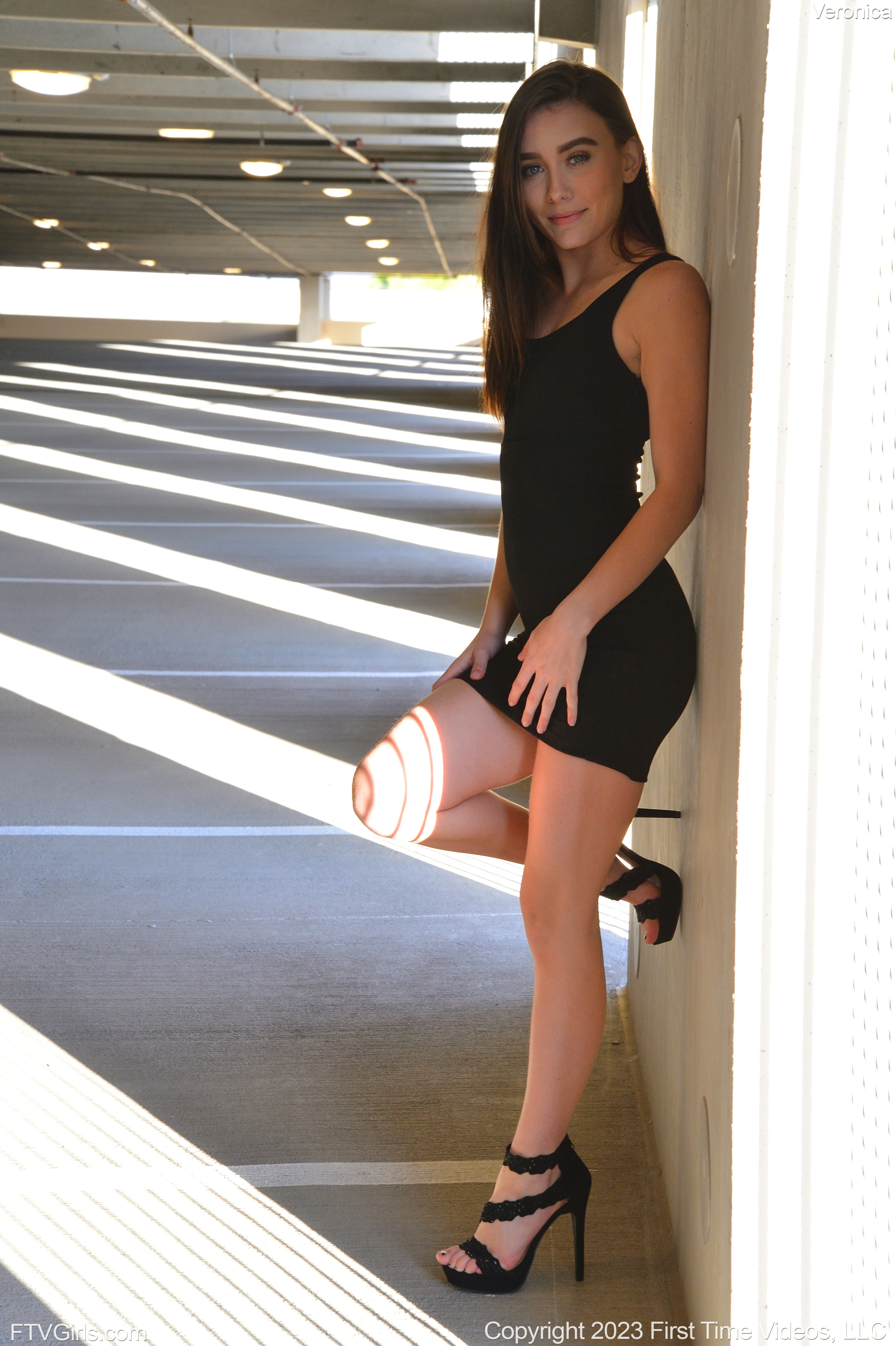 Veronica in Ftv Girls set Modeling In Black