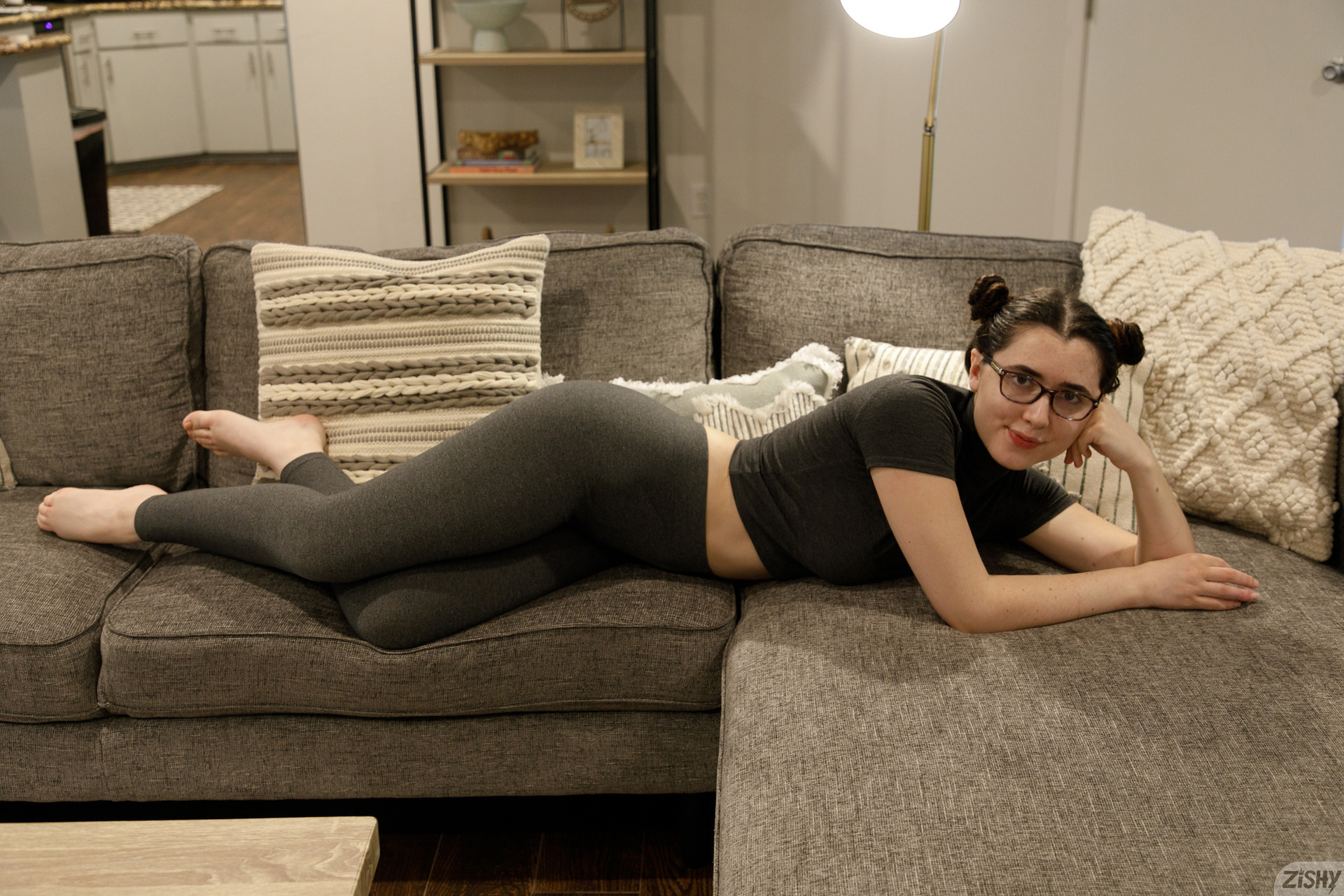 Ophelia Palentine in Zishy set Grey On Gray