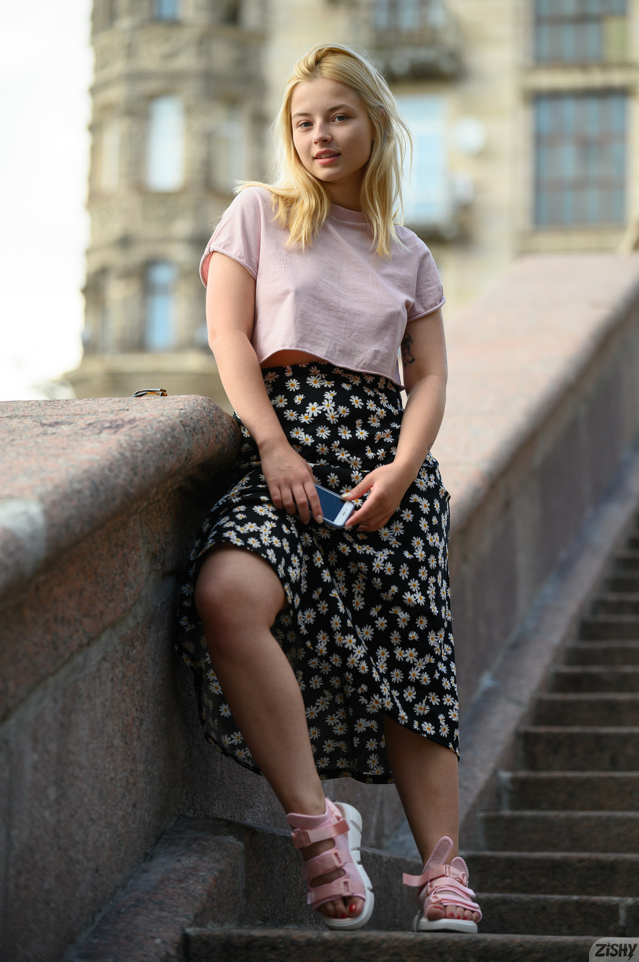 Bianca Bell in Zishy set Tourist Information