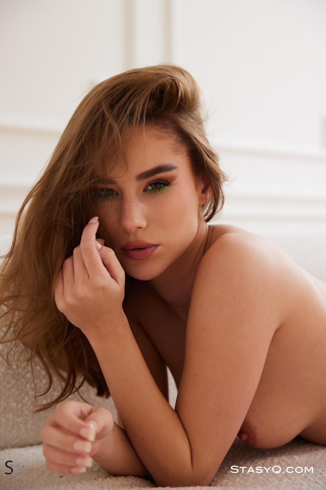 PaulineQ in StasyQ set Erogenous Euphoria
