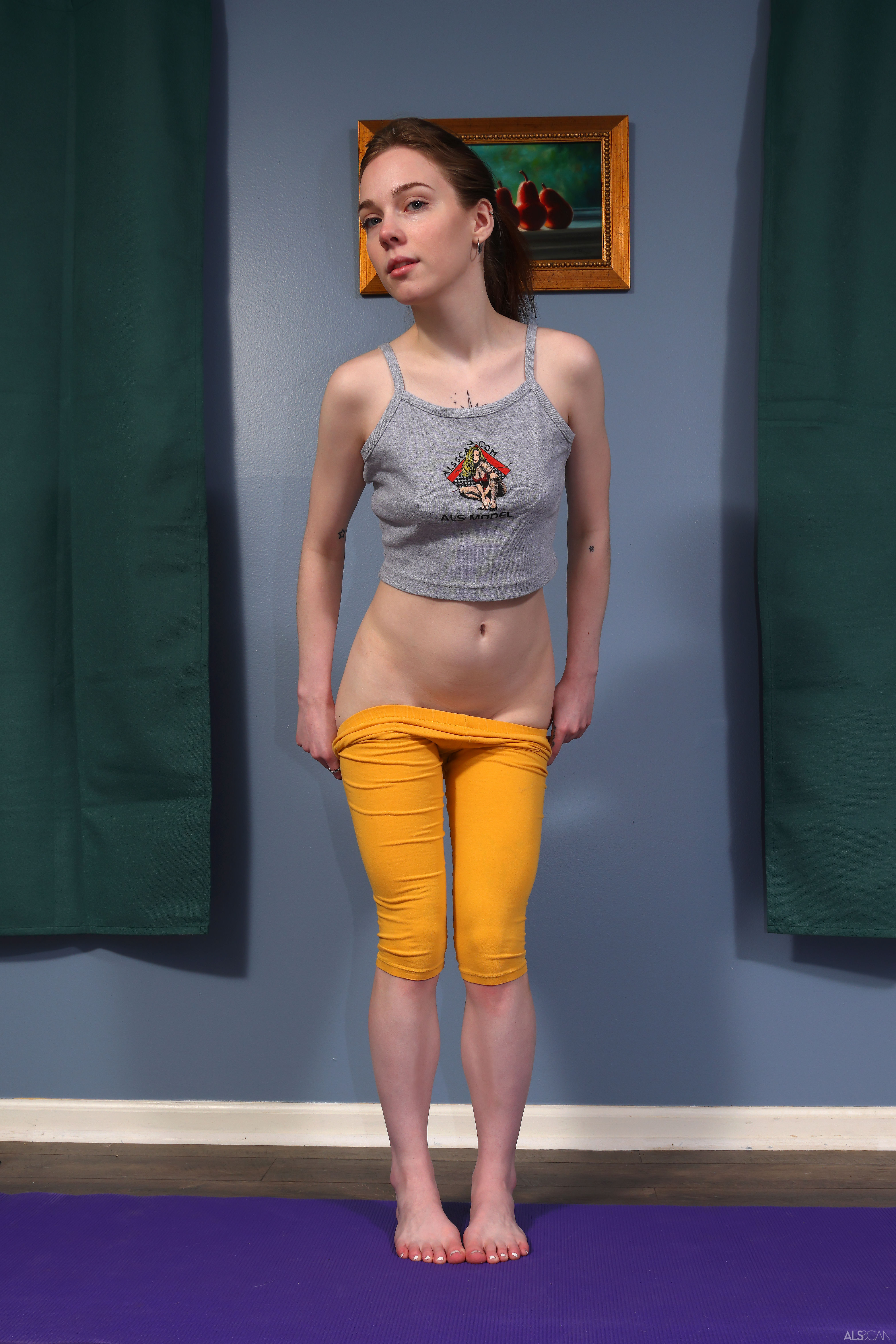 Venus Vixen in Als Scan set Detox