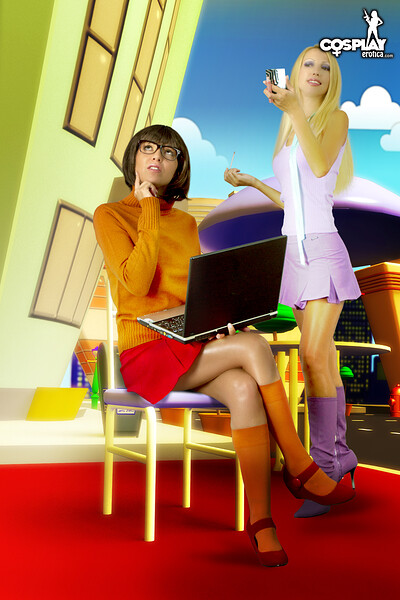 Mea Lee and Angela in Velma Dinkley, Daphne Blake from Scooby-Doo from Cosplay Erotica