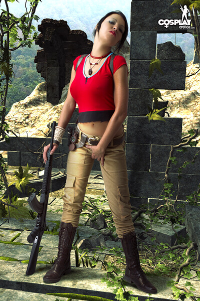 Mea Lee in Chloe Frazer from Uncharted from Cosplay Erotica