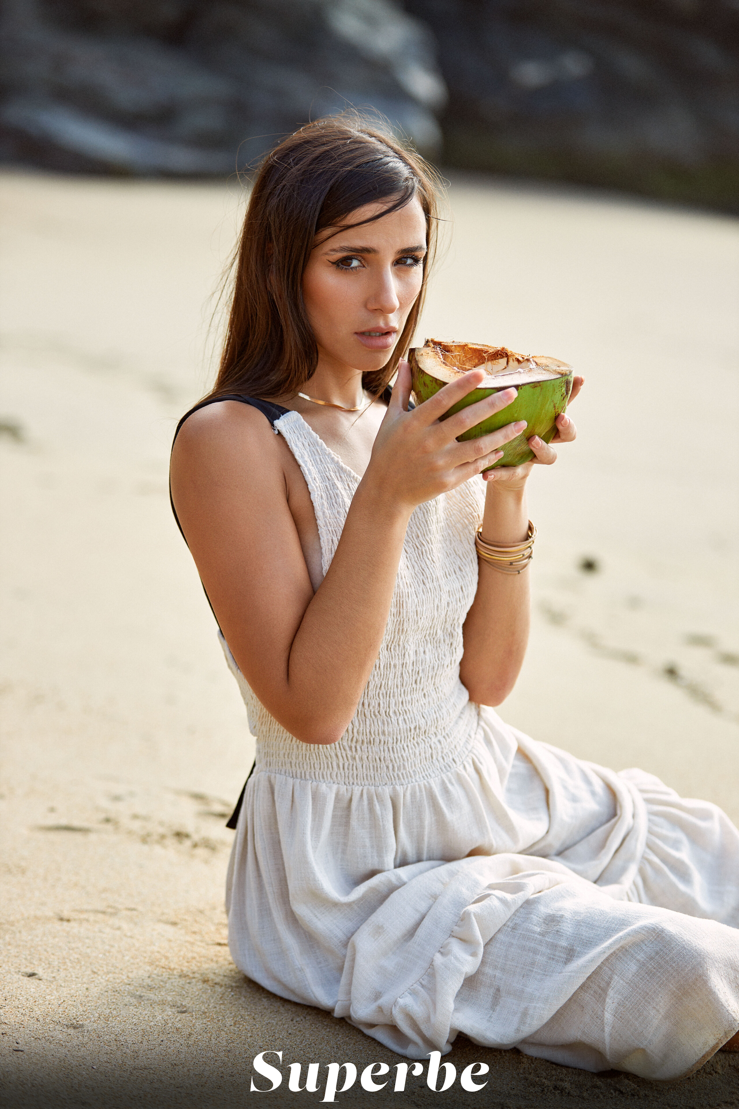 Niki Pinky in Superbe set Coconut Beach