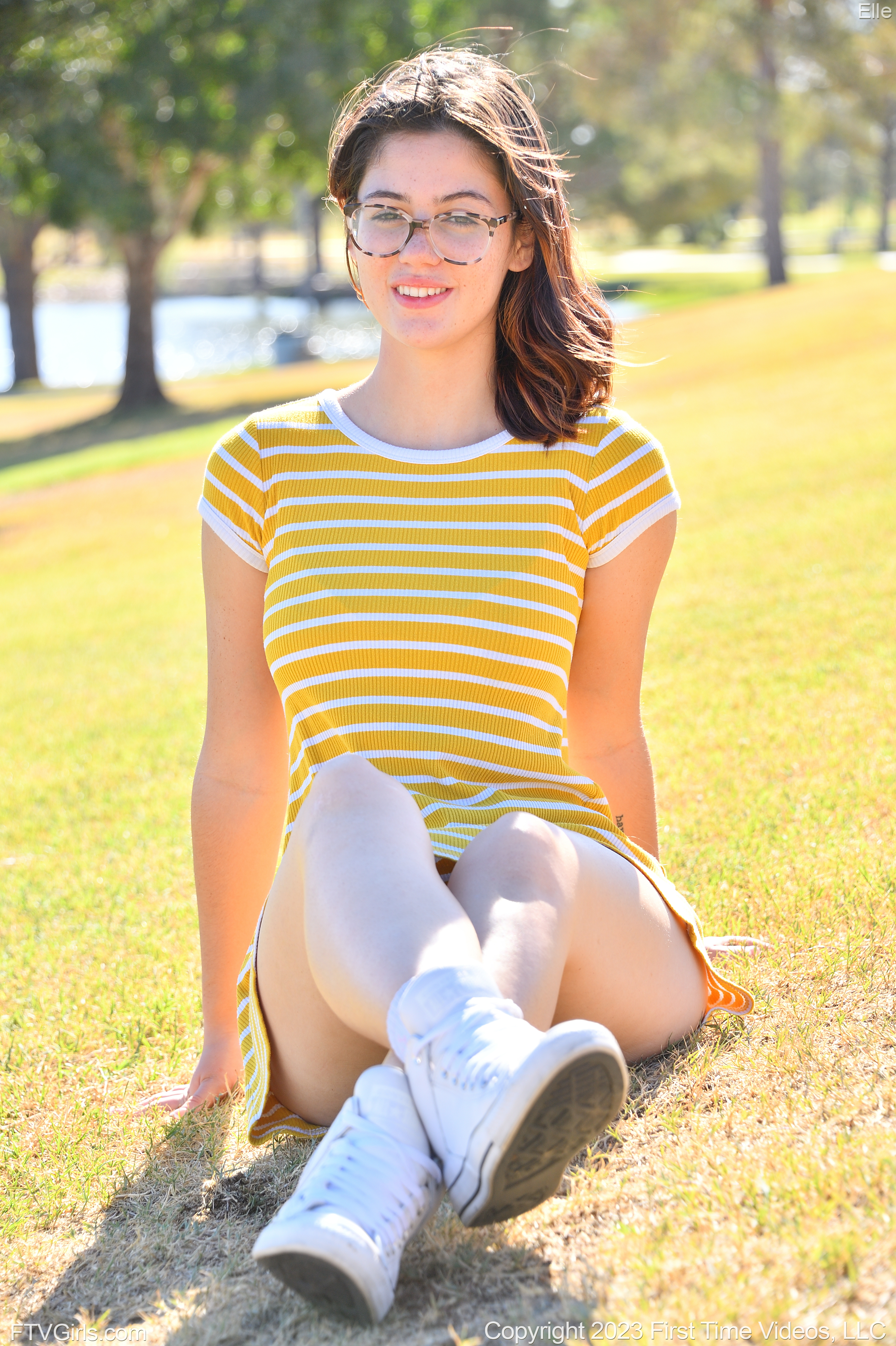 Elle in Ftv Girls set Her Assets In Public