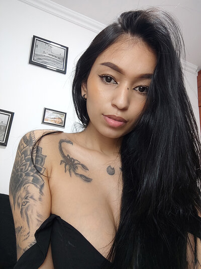 Exquisite black haired lady treats us with her sexy selfies in various editions