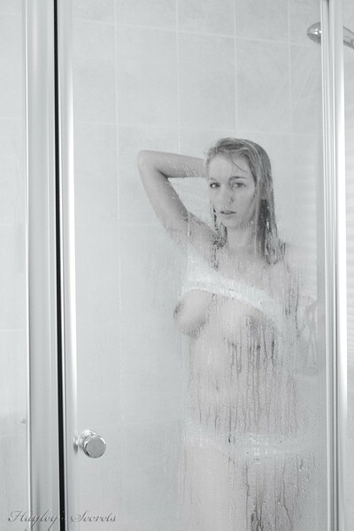 Hayley Marie Coppin in Wet from Hayleys Secrets