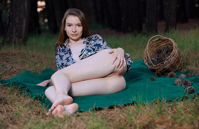 Dariana in Forest Fantasy from Metart