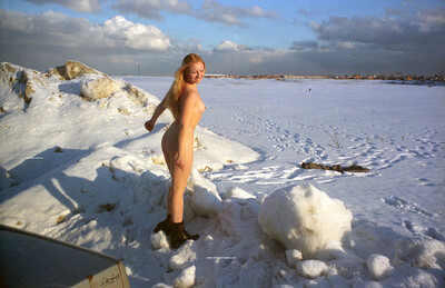 Elsa in Lady Of The Lake from Nude In Russia