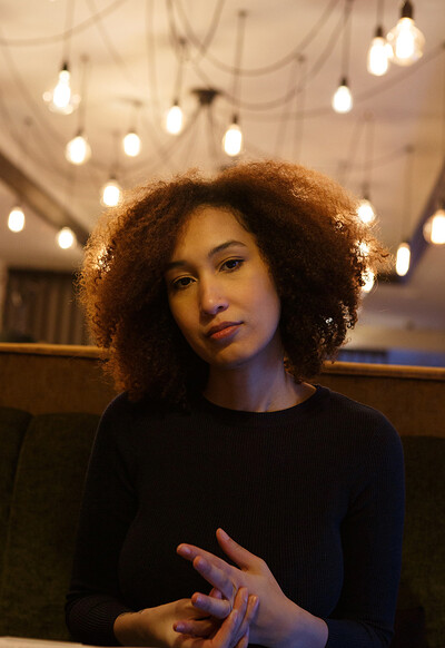 Solana Bardell in Zishy set Black Star Russia 1