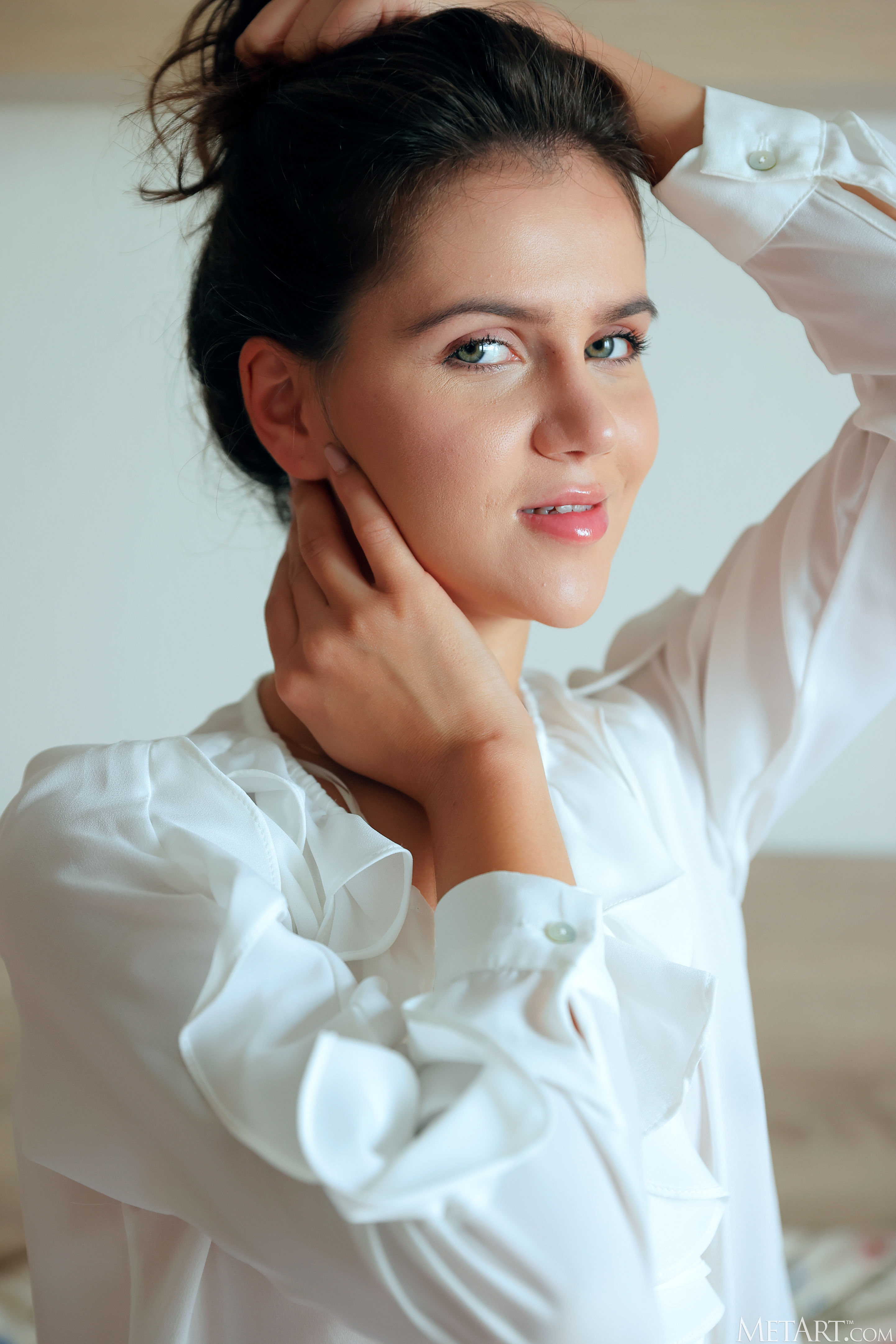 Vanessa Shy in Metart set Coquetting