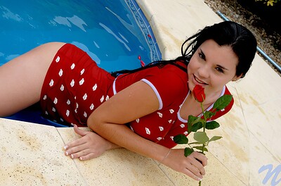 Florencia in Rosepool from Nubiles