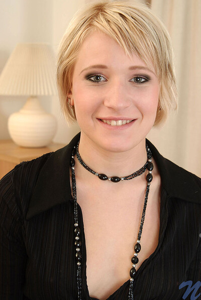 Katelyne in Chairdildo from Nubiles