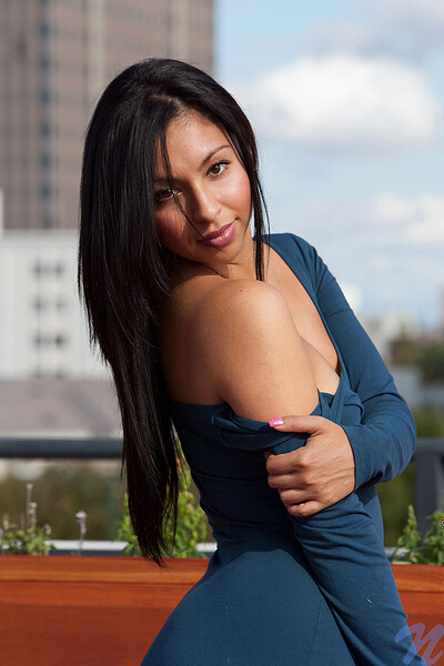 Jenifer Curves in Nubiles set Rooftop
