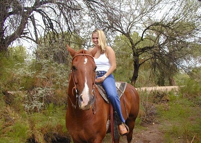 Amanda in Horse-Pics from Nubiles