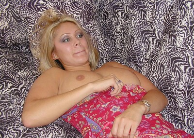 Amanda in Dress-Pics from Nubiles