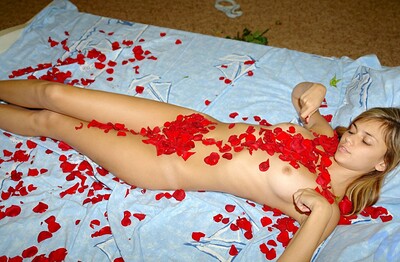 Katrina in Red_roses from Nubiles