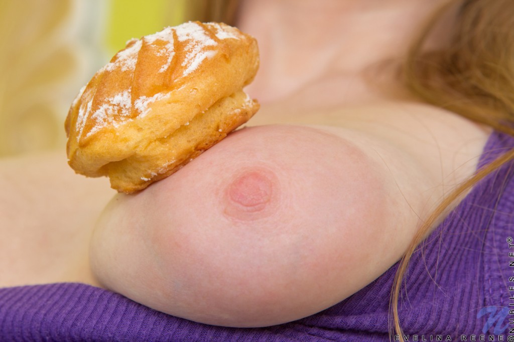 Evelina Reene in Nubiles set Tasty treats