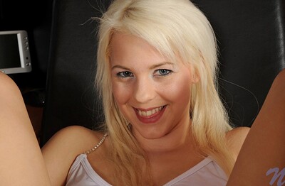 Sharon in Penpussy from Nubiles