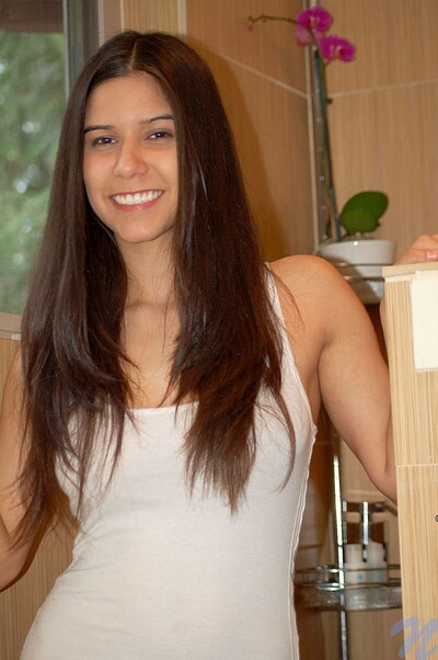 Sarahsweets in Showerdildo from Nubiles