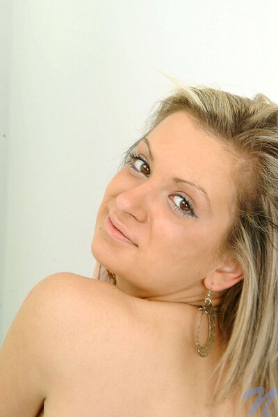 Anita in Oilrub from Nubiles
