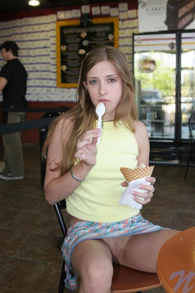 Nubiles Lisa in Ice cream