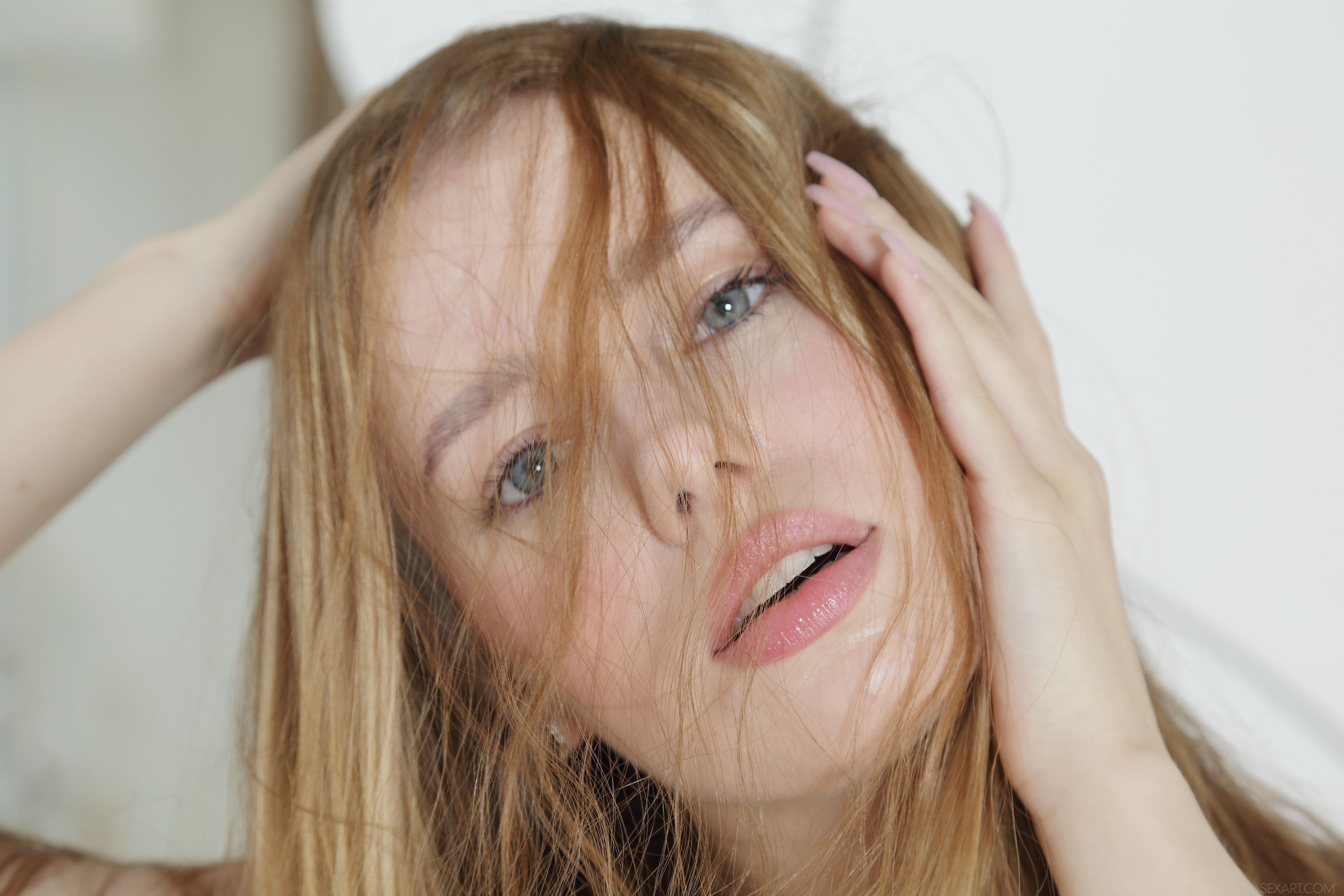 Lalli in Sex Art set Lady In Red