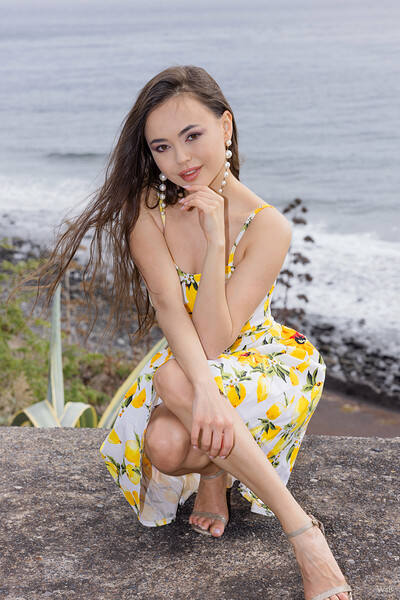 Li Moon in I Love Fresh Air from Watch 4 Beauty