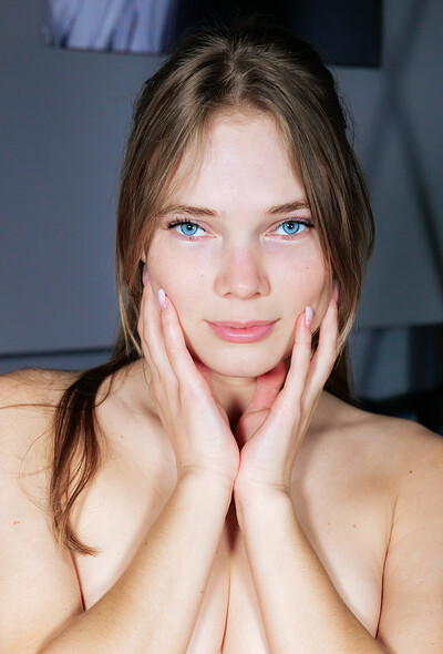 Luise in Metart set Perfect Morning
