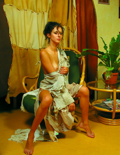 Plotina U in Plotina Explain It To Me from Stunning 18