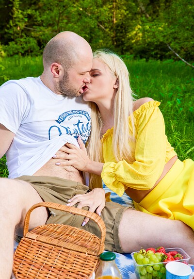 Novella Night in Picnic Day from Club Sweethearts
