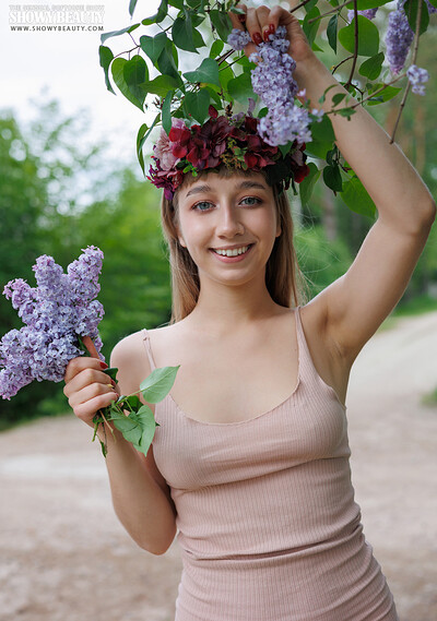 Arete in Spring Flower from Showy Beauty