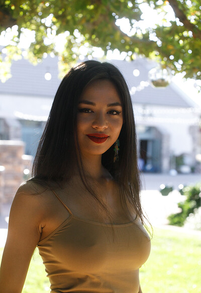 Scarlett Alexis in Like Really Pretty from Zishy