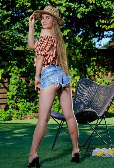 Lucretia K in Denim And Lemons from Metart