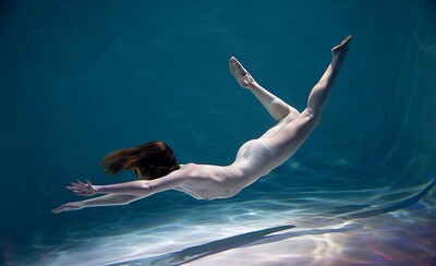 Hazel in Aquarium from Emily Bloom