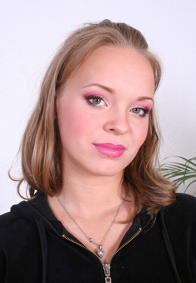 Suzi in Suzi In Blue Jeans Getting Fucked from Teen Dreams
