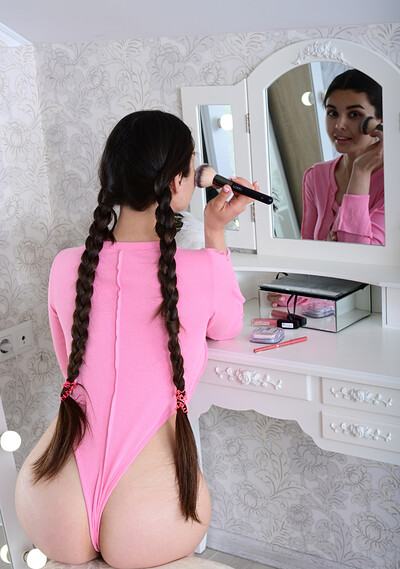 Sofa in Sofa In Mirror from Showy Beauty