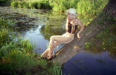Elsa in Park Undressing from Nude In Russia