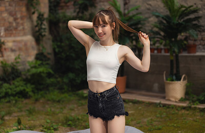 Kate Quinn in Metart set Crisp Air