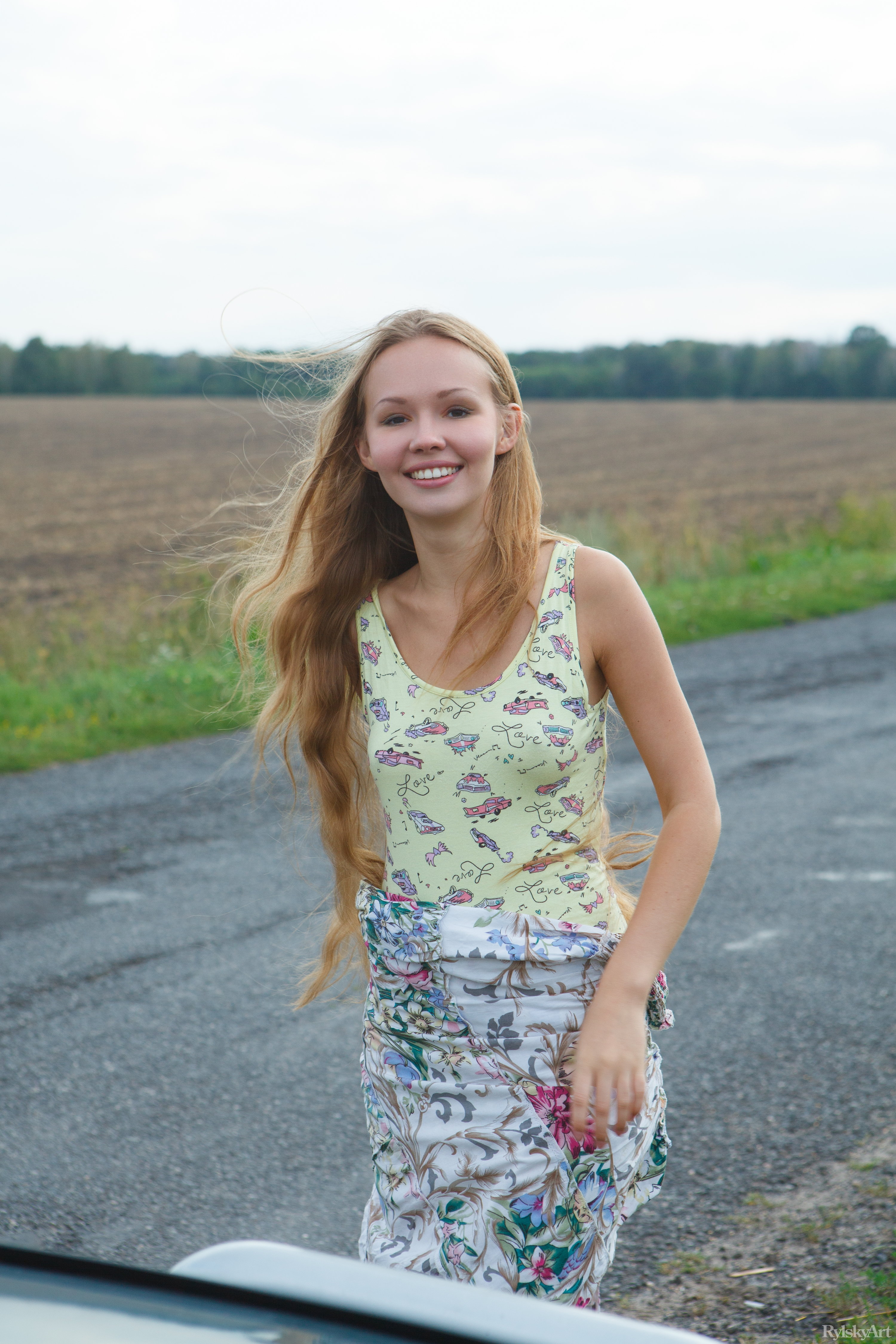 Virginia Sun in Rylsky Art set Corotameho