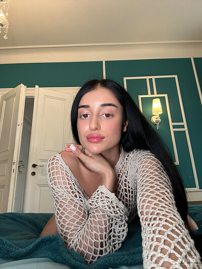 Ara Mix in Selfie 4u From My Phone from Watch 4 Beauty