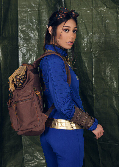 XxLayna Marie in Fallout Lucy from VR Cosplay X