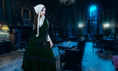 Fiona Frost in Mayfair Witches from VR Cosplay X