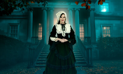 Fiona Frost in Mayfair Witches from VR Cosplay X