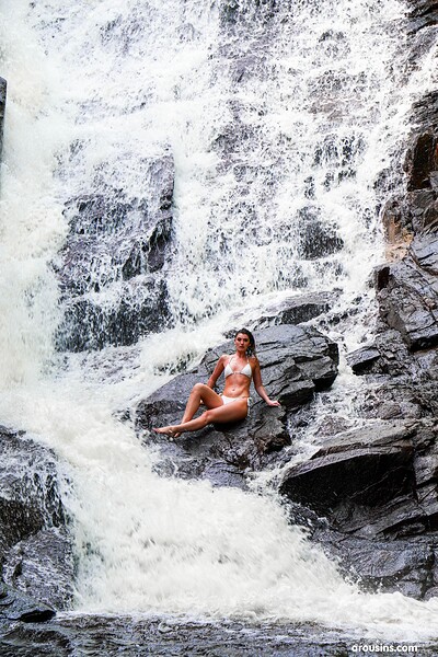 Candice Demellza in Beautiful View from Arousins