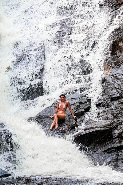 Candice Demellza in Beautiful View from Arousins